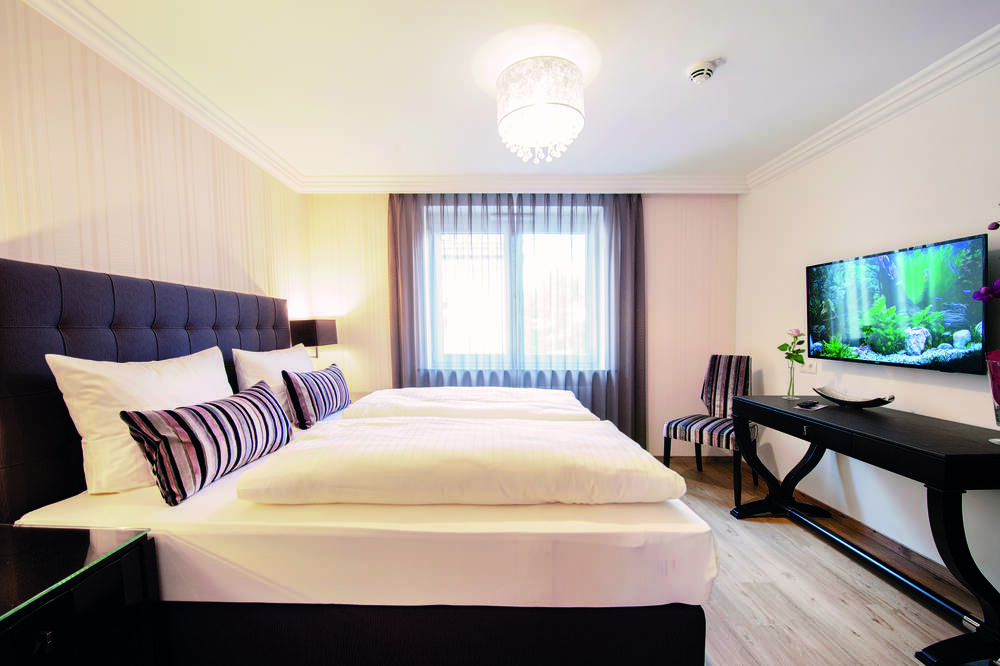 Design-Appartements Kategorie 5 im Neubau - zur Stadt/Straßenseite gelegen